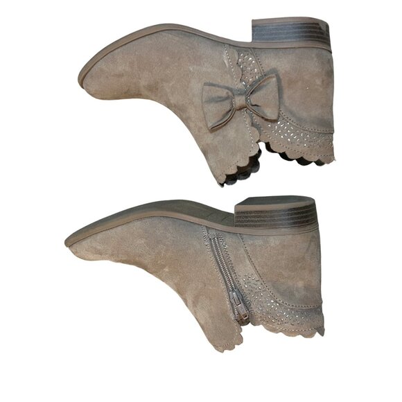 SO Girls Tan Scalloped Suede Ankle Boots Bow & Side Zipper SIZE 5 SO-ANKLE-TAN-5 - Picture 3 of 7